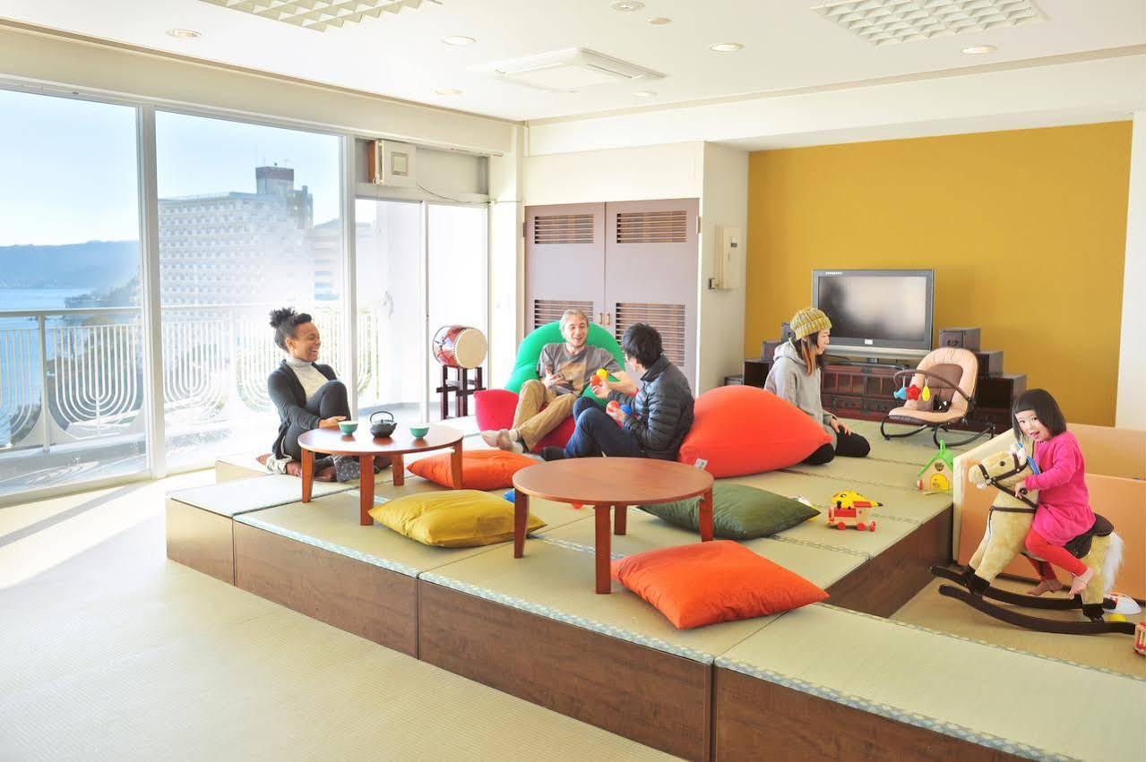 Onsen Hostel Hinoemi Атами Экстерьер фото